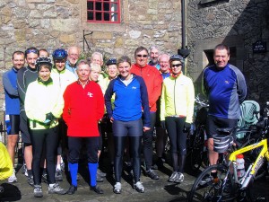 Sheffield CTC riders at Elton